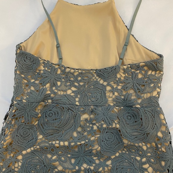 Lace Midi Dress - Picture 2 of 4